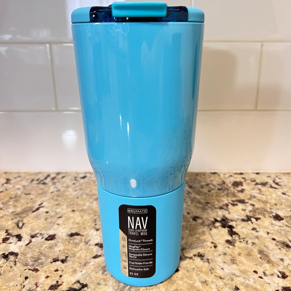 NWT Brumate Electric Blue NAV 35oz Tumbler
